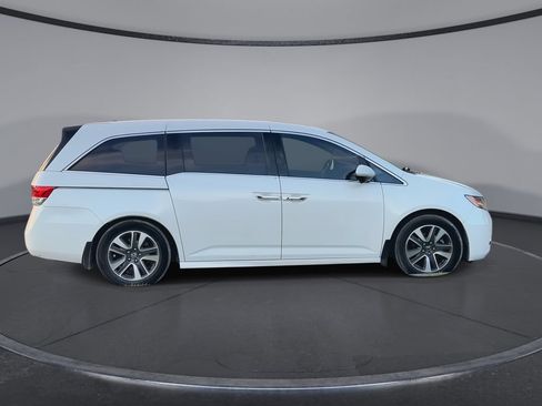 Used 2014 Honda Odyssey Touring Elite image 9