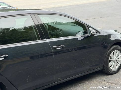 Used 2019 Volkswagen Golf 4-Door FWD image 38