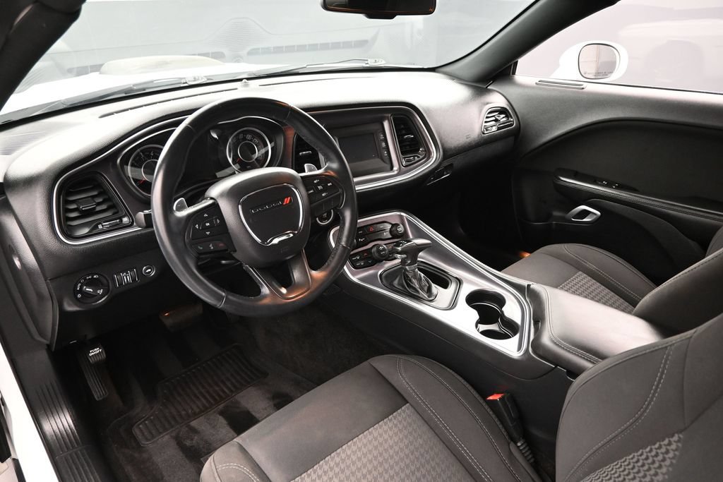 Used 2015 Dodge Challenger R/T w/ Quick Order Package 28B R/T RWD image 18
