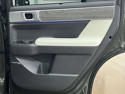 Certified 2025 Hyundai Santa Fe Limited FWD image 27
