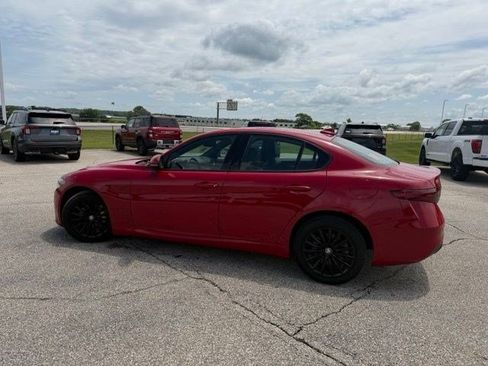Used 2022 Alfa Romeo Giulia Sprint AWD/4WD image 10