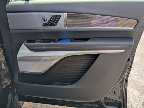 New 2026 Cadillac Vistiq Luxury image 26