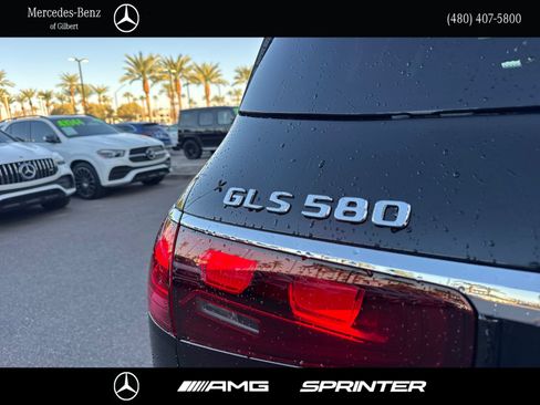 New 2026 Mercedes-Benz GLS 580 4MATIC image 6