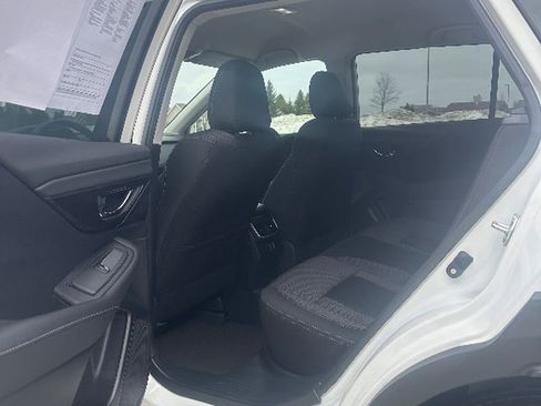 Used 2025 Subaru Outback Premium w/ Popular Package #1A image 11