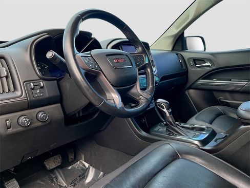 Used 2022 GMC Canyon AT4 w/ Trailering Package image 9