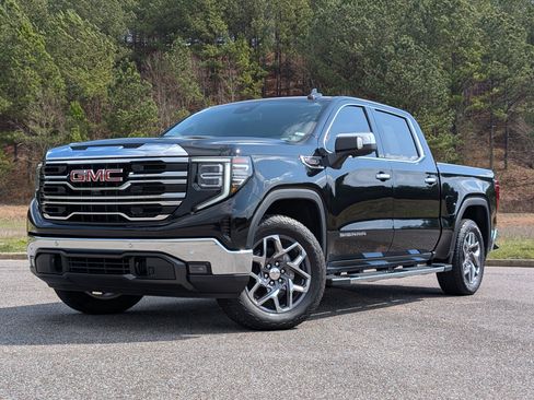 Used 2025 GMC Sierra 1500 SLT w/ SLT Premium Plus Package image 4