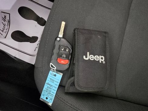 Used 2021 Jeep Wrangler Unlimited Sport AWD/4WD image 24