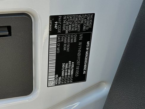 New 2024 Mercedes-Benz Sprinter 2500 image 32