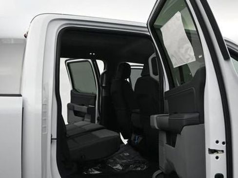 New 2026 Ford F250 XLT w/ XLT Premium Package AWD/4WD image 15