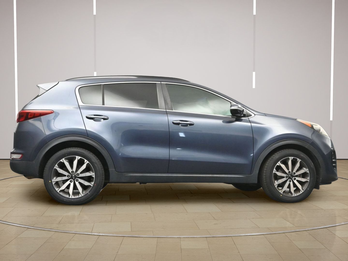 Used 2018 Kia Sportage EX w/ EX Premium Package FWD image 24
