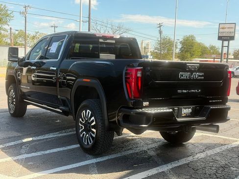 Used 2025 GMC Sierra 2500 Denali Ultimate AWD/4WD image 8
