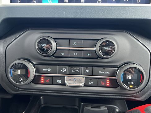 New 2026 Ford Bronco Heritage Edition image 21