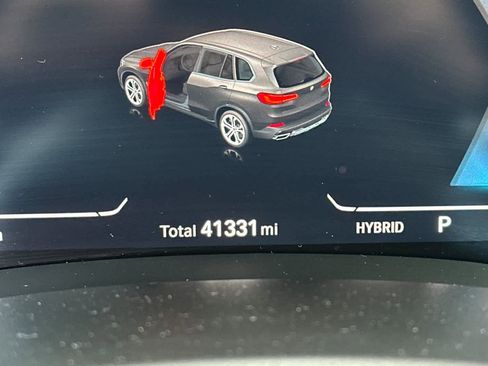 Used 2023 BMW X5 xDrive45e w/ Executive Package image 30