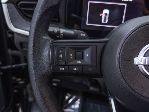 Used 2025 Nissan Kicks SV w/ SV Premium Package AWD/4WD image 25