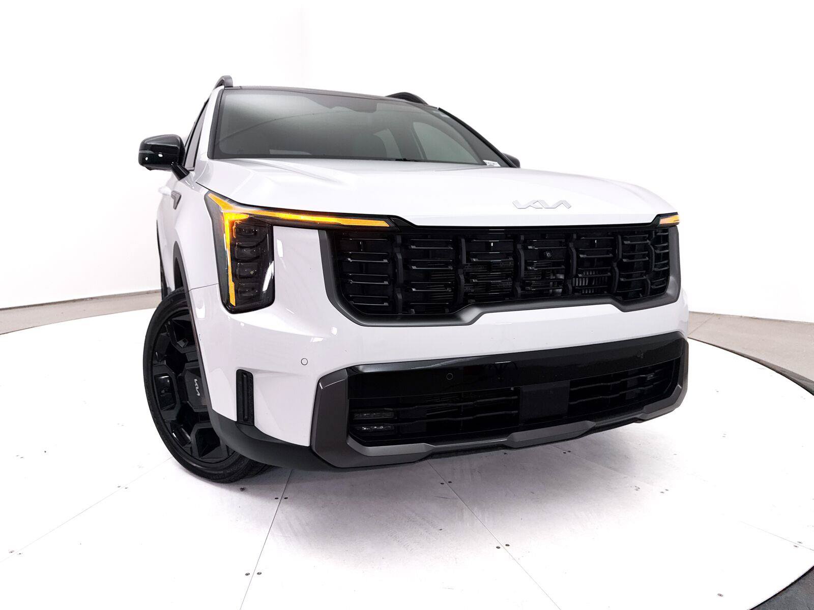 Used 2024 Kia Sorento SX Prestige w/ Sage Leather Package AWD/4WD image 8