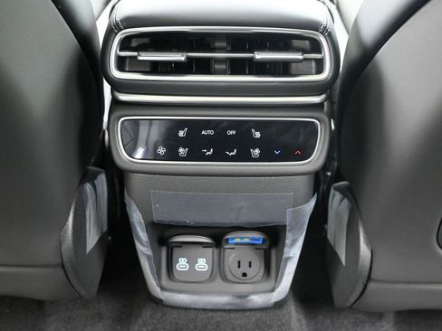 New 2025 Genesis GV80 3.5T Prestige image 16