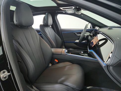 New 2026 Mercedes-Benz E 350 4MATIC Sedan image 14