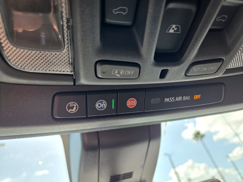 Used 2020 GMC Sierra 1500 AT4 w/ AT4 Premium Package AWD/4WD image 38