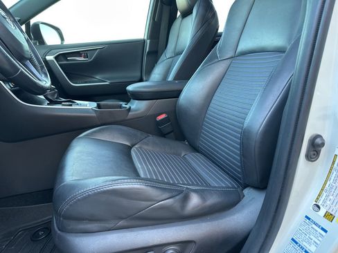 Used 2020 Toyota RAV4 XSE image 14
