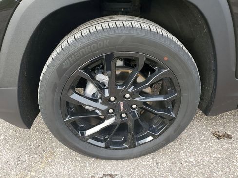 Certified 2023 GMC Terrain SLE w/ Driver Convenience Package image 33