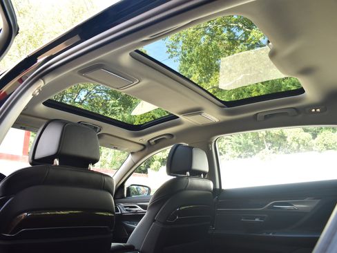 Used 2020 BMW 740i xDrive xDrive w/ Cold Weather Package image 24