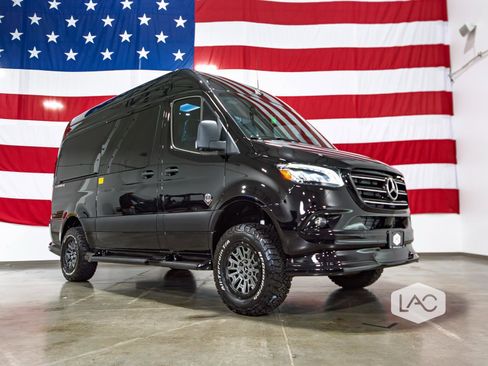 Used 2026 Mercedes-Benz Sprinter 2500 image 2