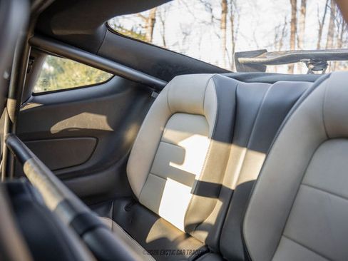 Used 2017 Ford Mustang GT Premium image 33