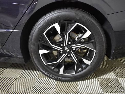 Used 2025 Hyundai Sonata SEL FWD image 38