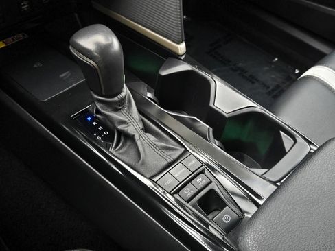 Used 2025 Toyota Camry SE w/ Multimedia Upgrade Package FWD image 17