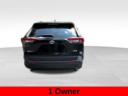 Used 2025 Toyota RAV4 XLE FWD image 6