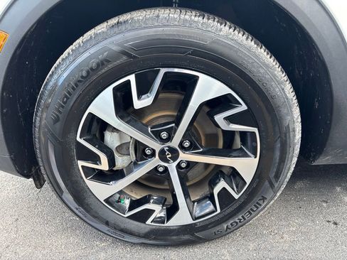 Certified 2025 Kia Sportage EX w/ EX Premium Package AWD/4WD image 40