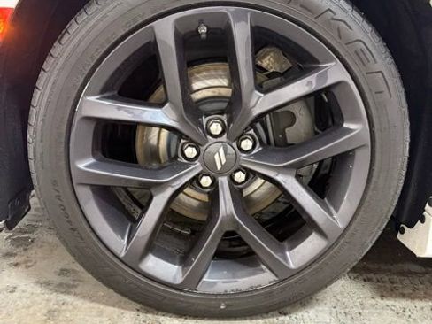 Used 2022 Dodge Charger R/T w/ Blacktop Package image 13