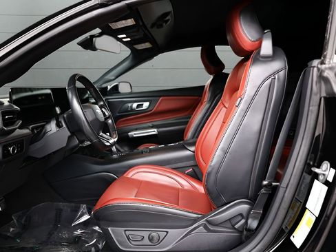 Used 2024 Ford Mustang Premium RWD image 31