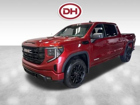Used 2023 GMC Sierra 1500 Elevation AWD/4WD image 7