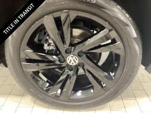 Used 2023 Volkswagen Tiguan SE R-Line AWD/4WD image 23
