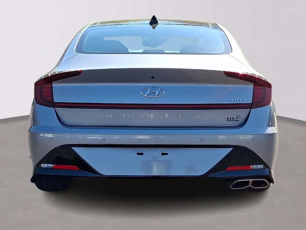 Used 2023 Hyundai Sonata Limited w/ Preferred Accessory Package FWD image 5