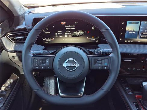 New 2026 Nissan Kicks SR FWD image 14