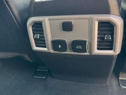 Used 2019 Ford F250 Lariat w/ Lariat Ultimate Package AWD/4WD image 18