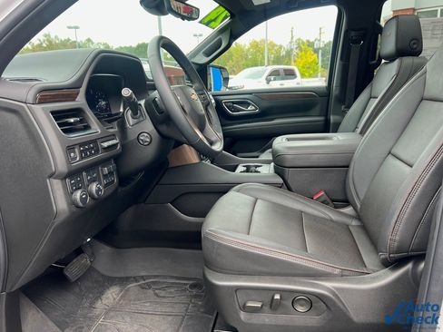 Used 2024 Chevrolet Tahoe High Country w/ Premium Package image 18