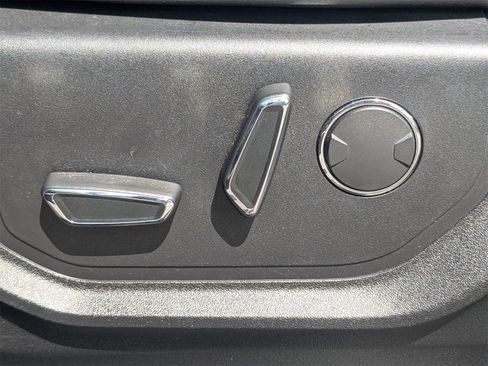 Used 2018 Ford F150 Lariat w/ Equipment Group 501A Mid image 22