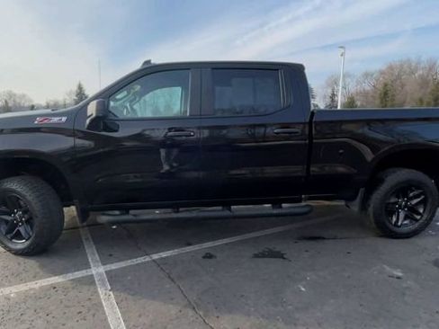 Used 2021 Chevrolet Silverado 1500 Custom Trail Boss w/ Midnight Edition image 5