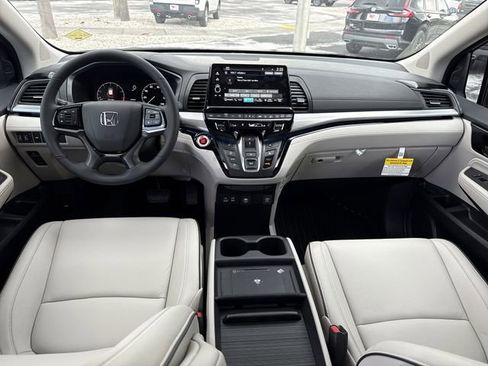 New 2026 Honda Odyssey Touring image 19