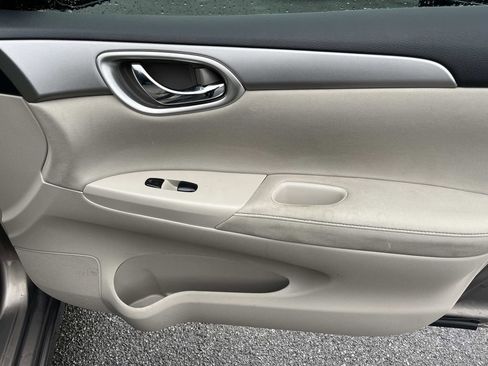 Used 2015 Nissan Sentra SV image 20