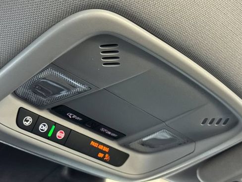 Used 2024 Chevrolet Malibu LT FWD image 24