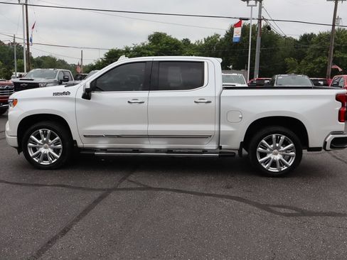 Used 2023 Chevrolet Silverado 1500 High Country w/ High Country Premium Package AWD/4WD image 30
