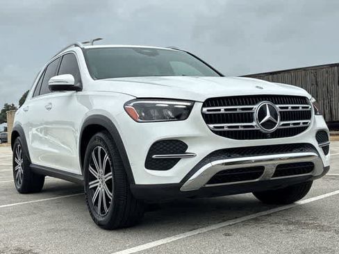 Used 2025 Mercedes-Benz GLE 350 4MATIC image 10