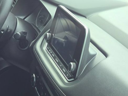 Certified 2024 Nissan Rogue S FWD image 9