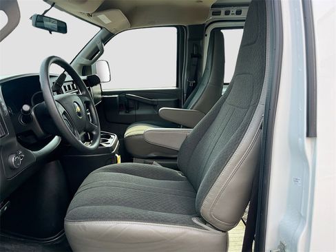 Used 2023 Chevrolet Express 2500 w/ Driver Convenience Package image 19