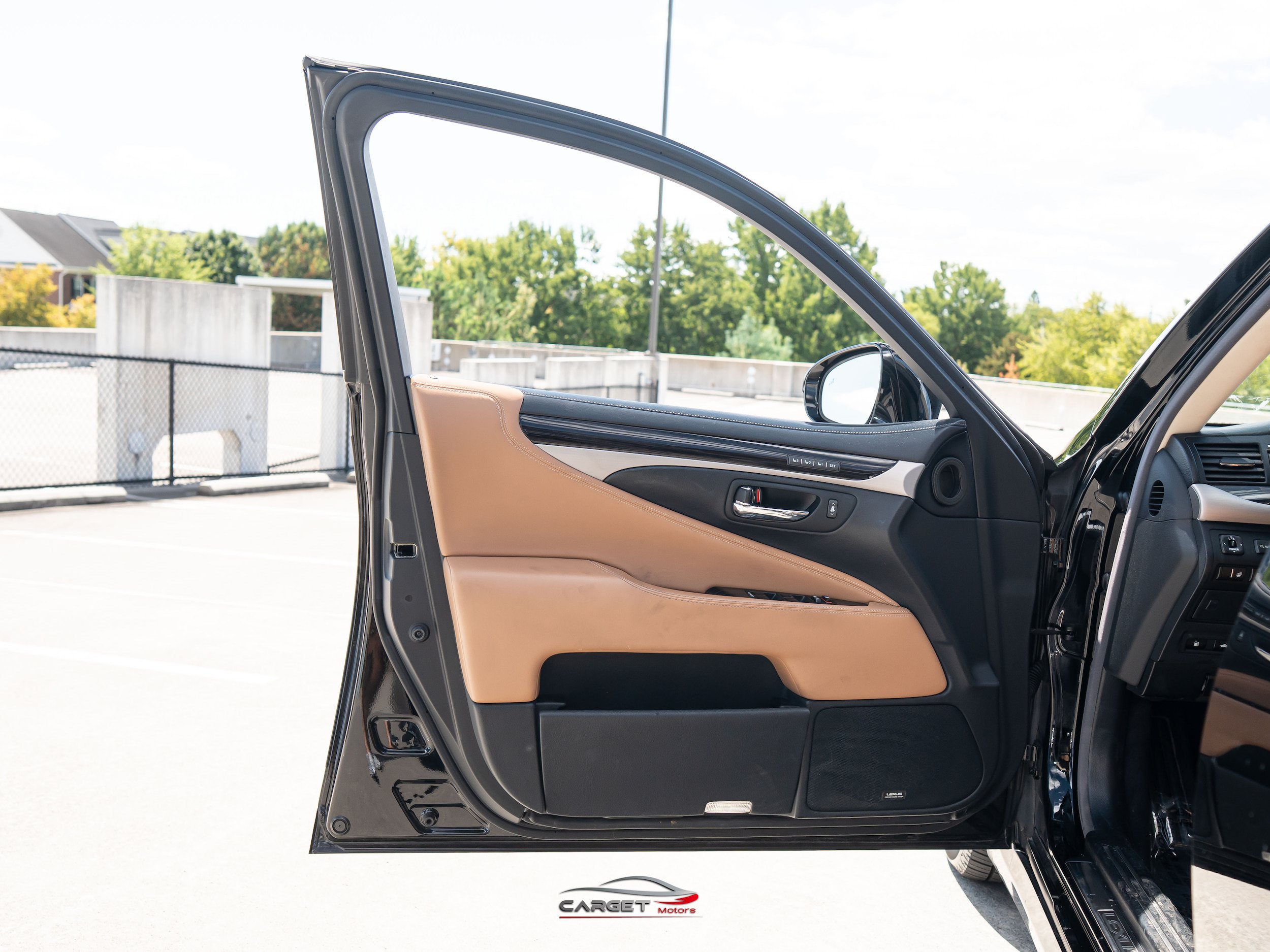 Used 2016 Lexus LS 460 AWD w/ Comfort Package image 40