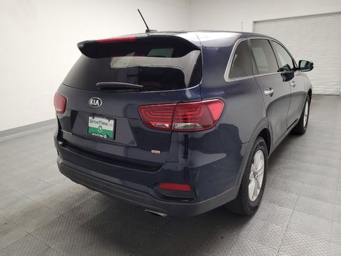 Used 2019 Kia Sorento FWD image 7